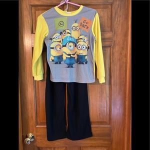 Boys pajamas set in good condition